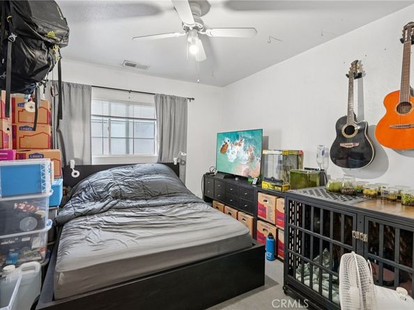 5810 Denny Avenue, North Hollywood CA 91601