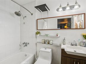 5810 Denny Avenue, North Hollywood CA 91601