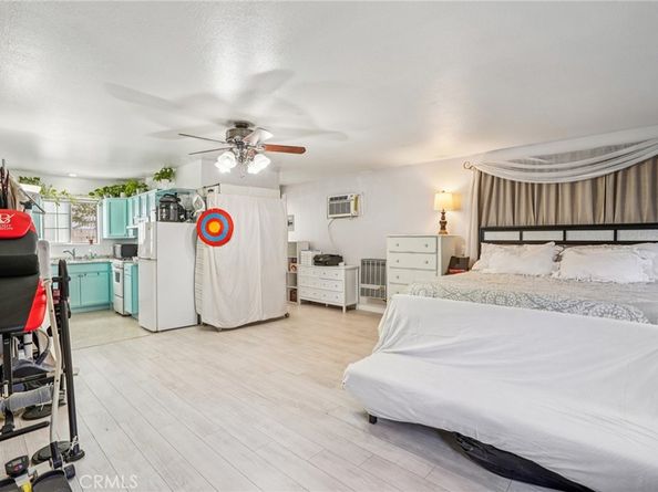 5810 Denny Avenue, North Hollywood CA 91601