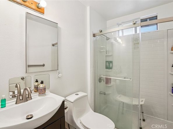 5810 Denny Avenue, North Hollywood CA 91601