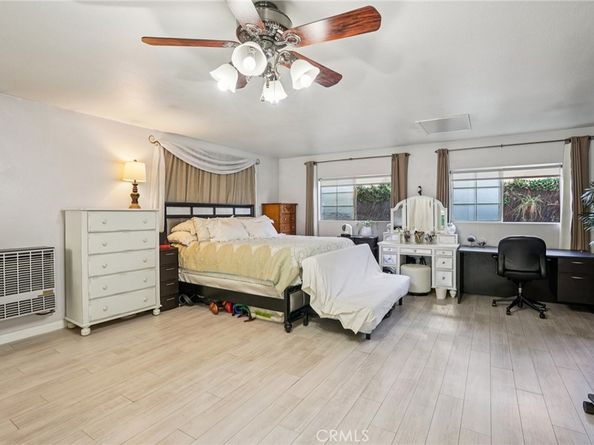 5810 Denny Avenue, North Hollywood CA 91601