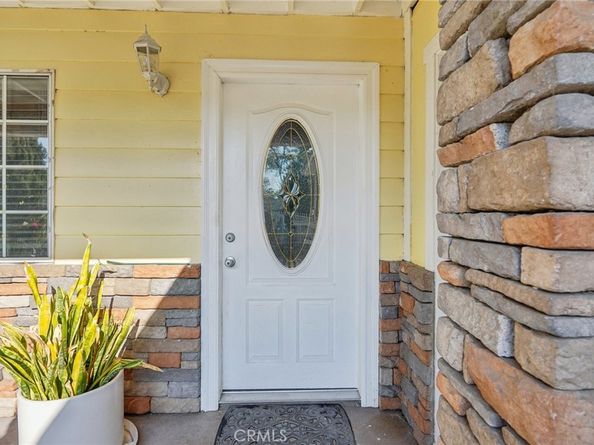 5810 Denny Avenue, North Hollywood CA 91601