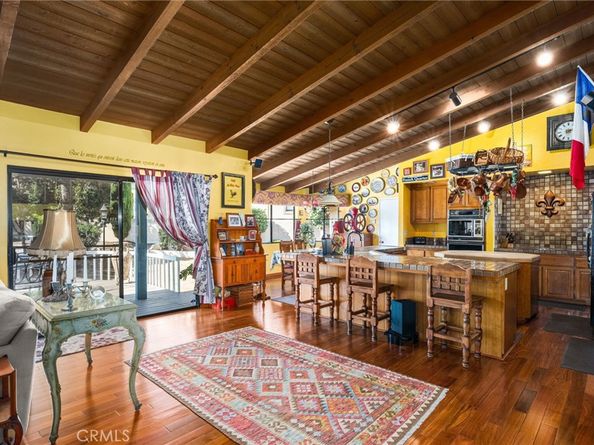 2421 Cliff Road, Upland CA 91784