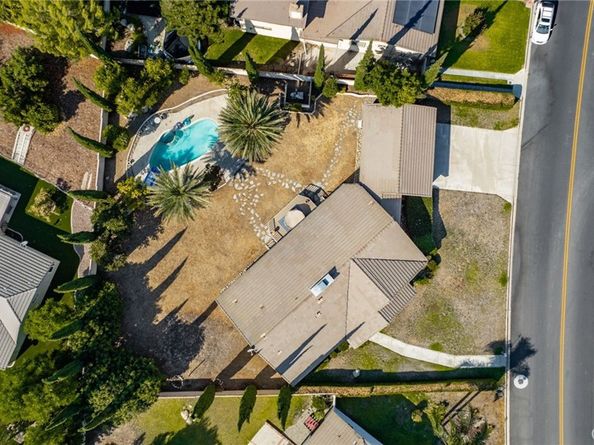 2421 Cliff Road, Upland CA 91784