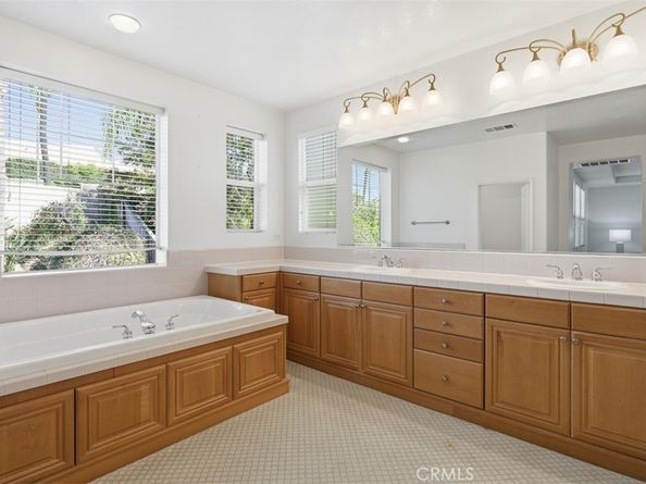 1267 Kendra Lane, Upland CA 91784