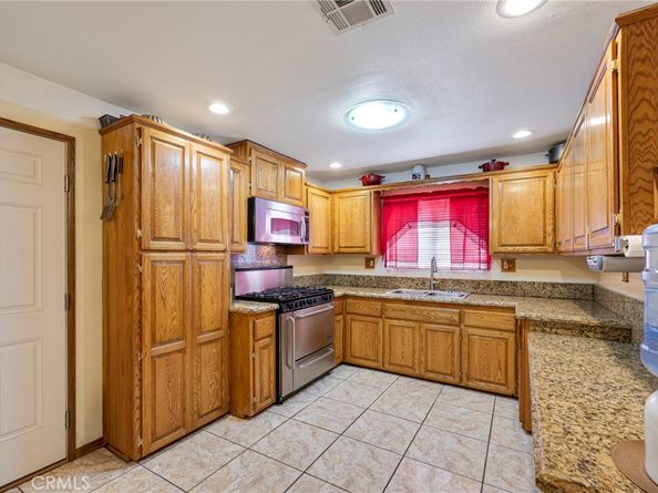 269 E 69th, Long Beach CA 90805