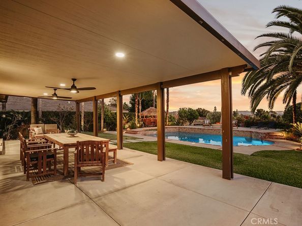 19022 W Leadora Avenue, Glendora CA 91741