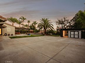 19022 W Leadora Avenue, Glendora CA 91741