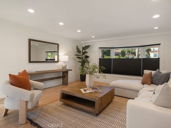 19022 W Leadora Avenue, Glendora CA 91741