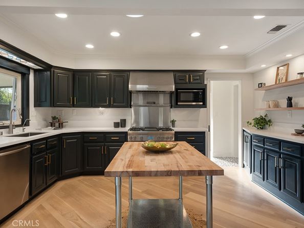 19022 W Leadora Avenue, Glendora CA 91741