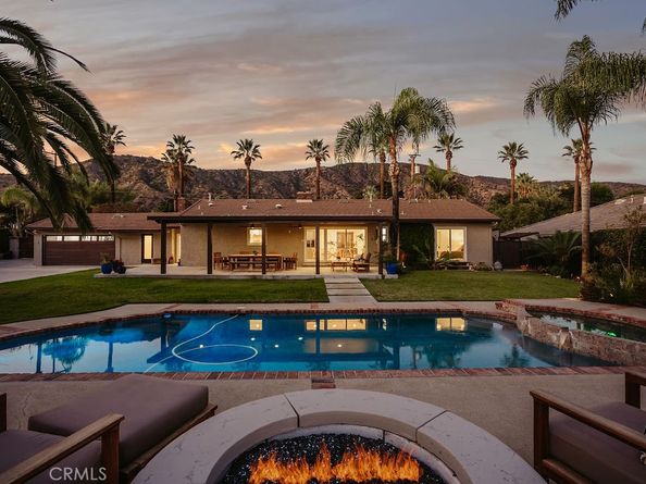 19022 W Leadora Avenue, Glendora CA 91741
