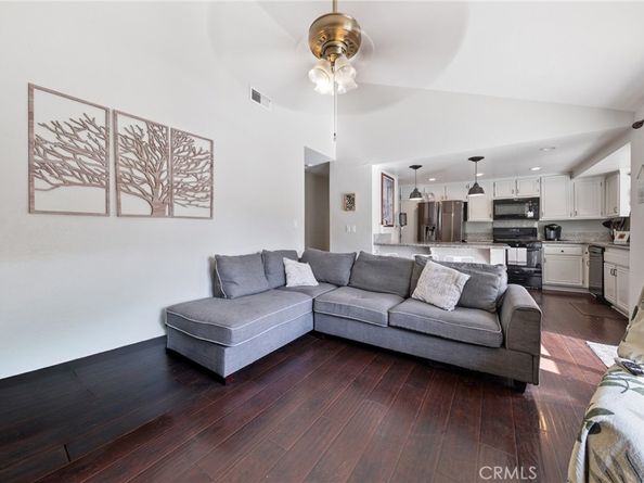 1184 E Meadow Wood Drive, Covina CA 91724