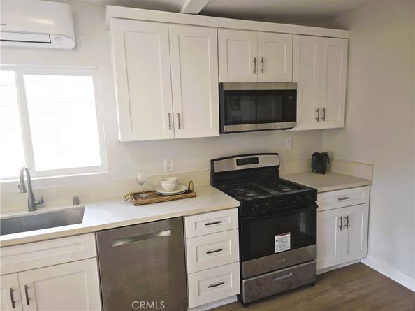 7040 3rd, Los Angeles CA 90043