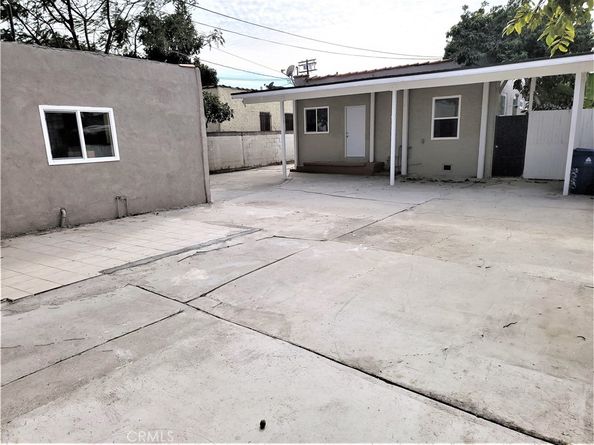 7040 3rd, Los Angeles CA 90043