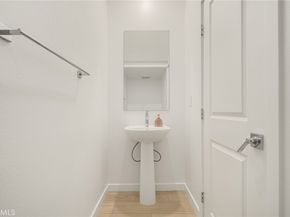 429 Willow Run Lane, Carson CA 90745