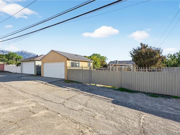 645 N Eighth Avenue, Upland CA 91786