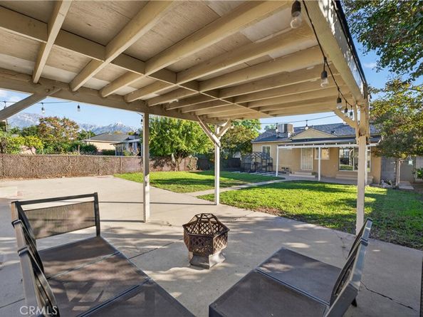 645 N Eighth Avenue, Upland CA 91786