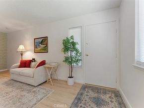 978 W Calle Del Sol 2, Azusa CA 91702