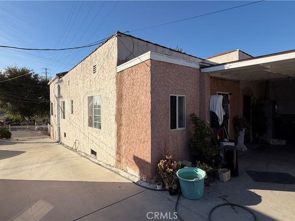 962 N Ditman, Los Angeles CA 90063