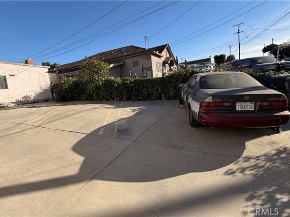 962 N Ditman, Los Angeles CA 90063