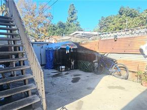 1715 E 70th, Los Angeles CA 90001