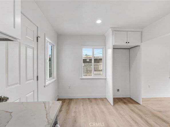 2030 N Brighton, Burbank CA 91504