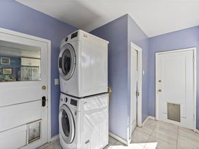 2042 Rome, Los Angeles CA 90065