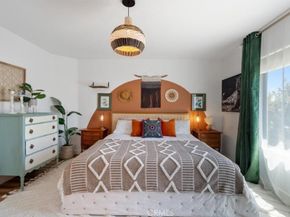 565 Alderbery Lane, Pomona CA 91767