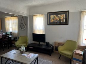 1166 W 39th Place, Los Angeles CA 90037
