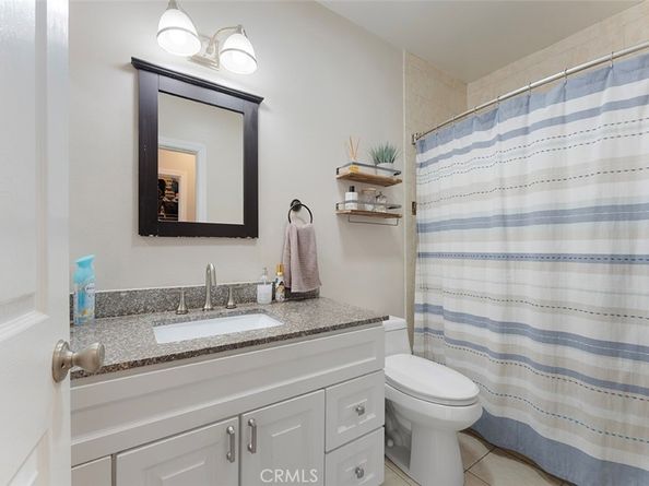1848 W 70th Street, Los Angeles CA 90047