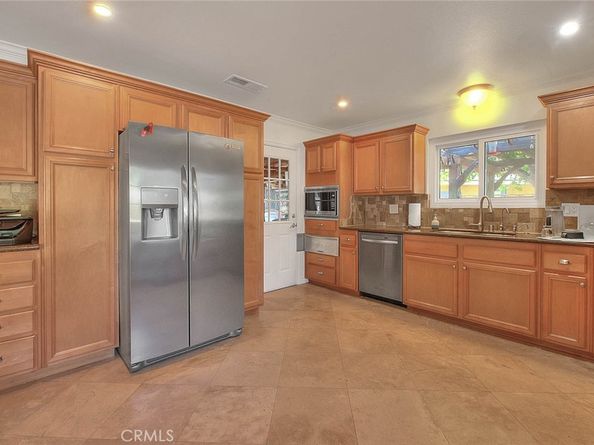 3284 Dawnview Avenue, Pomona CA 91767