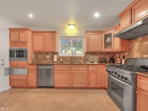 3284 Dawnview Avenue, Pomona CA 91767