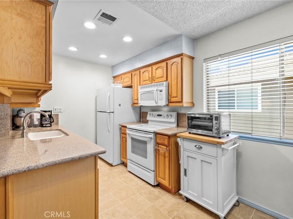 3015 Knollwood Avenue, La Verne CA 91750