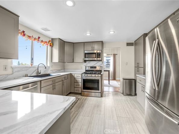 1480 Glengarry Road, Pasadena CA 91105