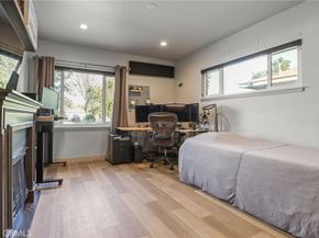 20422 Schoenborn, Winnetka CA 91306