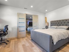 20422 Schoenborn, Winnetka CA 91306