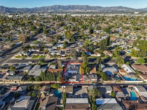 20422 Schoenborn, Winnetka CA 91306