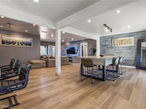 20422 Schoenborn, Winnetka CA 91306