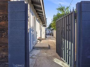 20422 Schoenborn, Winnetka CA 91306