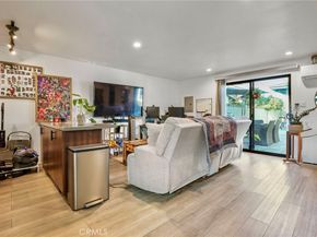 20422 Schoenborn, Winnetka CA 91306