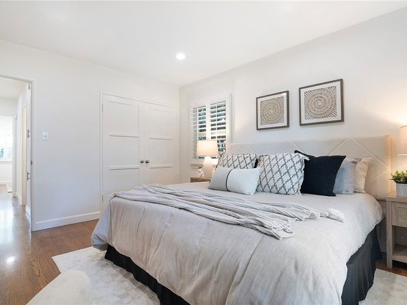 1520 W Riverside Drive W, Burbank CA 91506