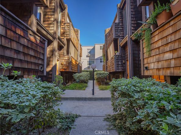 330 N 5th Street, Burbank CA 91501