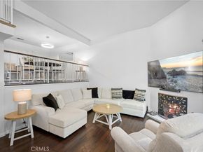 21145 Lassen 3, Chatsworth CA 91311