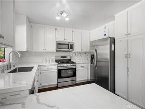 21145 Lassen 3, Chatsworth CA 91311