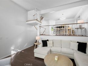 21145 Lassen 3, Chatsworth CA 91311