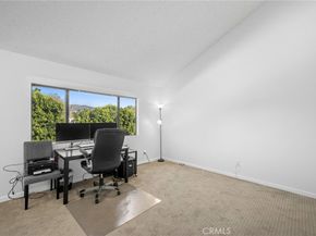 21145 Lassen 3, Chatsworth CA 91311