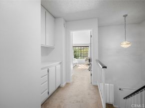 21145 Lassen 3, Chatsworth CA 91311