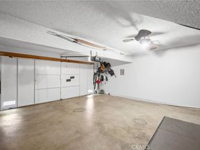 21145 Lassen 3, Chatsworth CA 91311