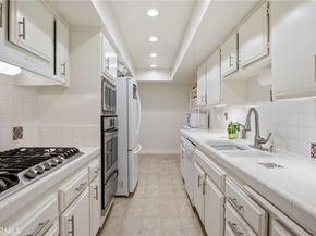 222 N Rose 208, Burbank CA 91505