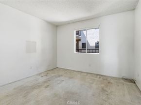 605 Redondo 304, Long Beach CA 90814